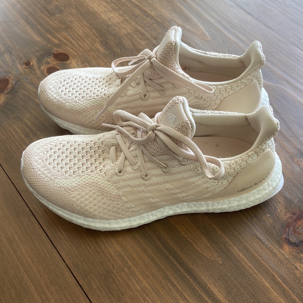 Women’s Adidas Ultraboost DNA Sneakers - Picture 6 of 8